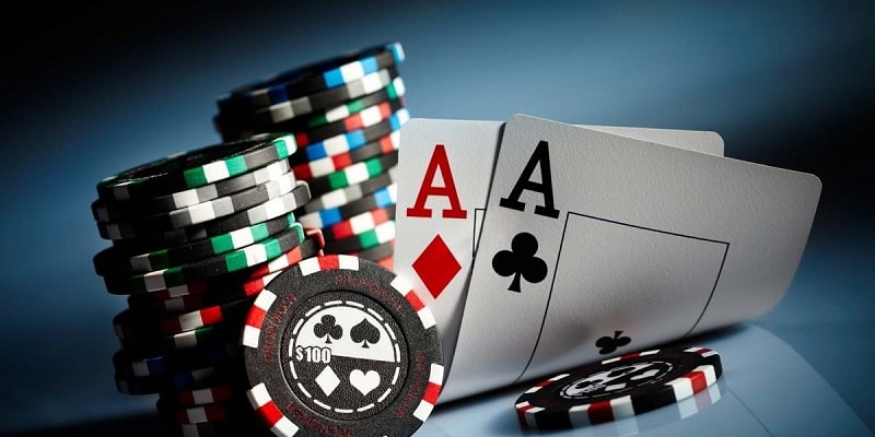 Đánh Poker rinh về tiền thưởng lớn